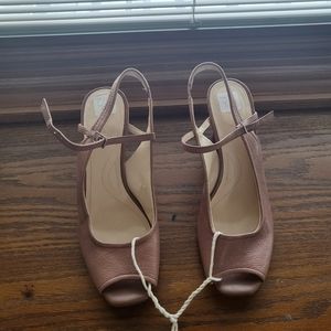 Tahari Shoes